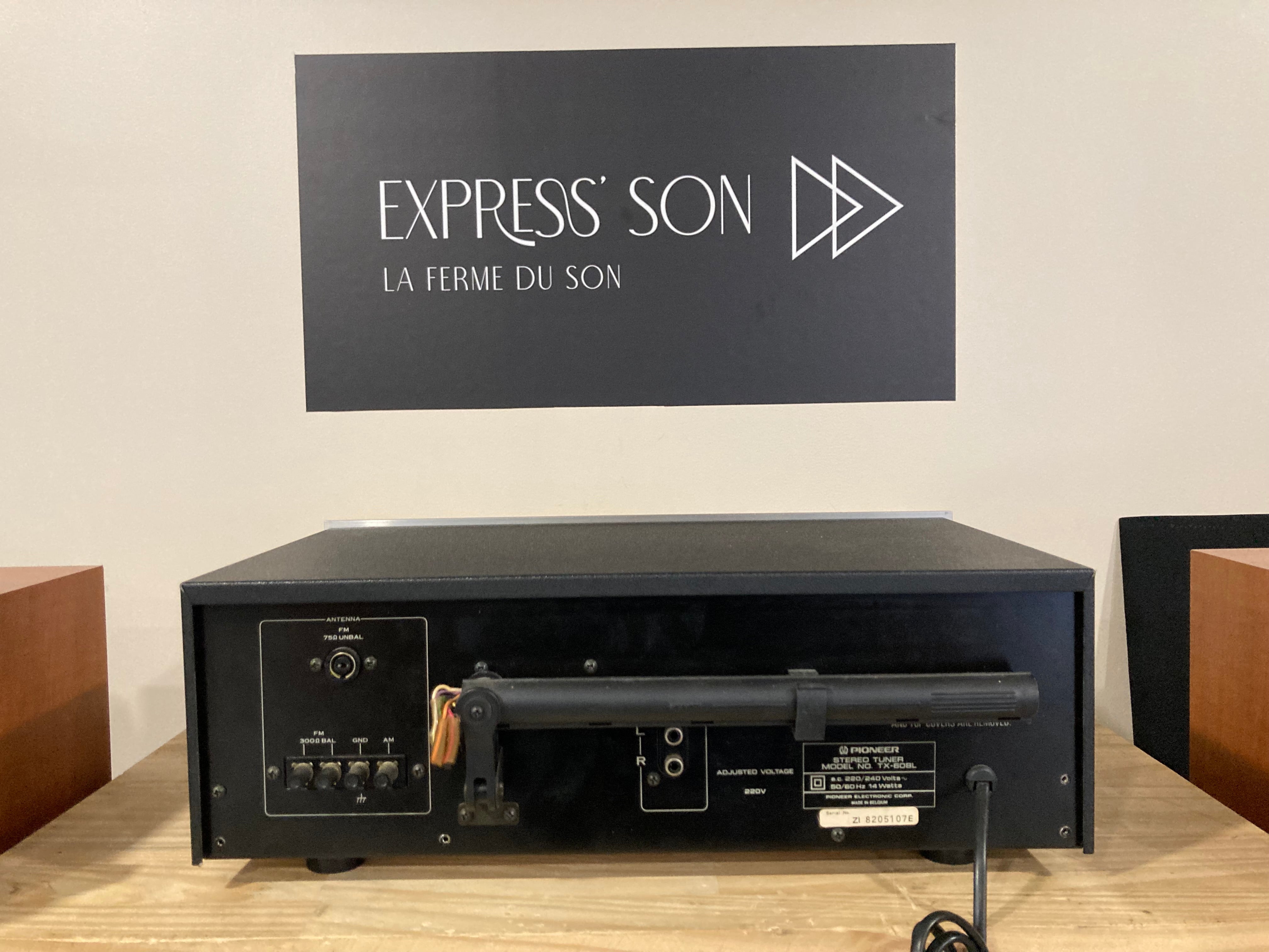Chaîne hi-fi Pioneer Tx 608 L - Photo, audio & vidéo Chaîne hi-fi Pioneer Tx 608 L - Photo, audio & vidéo
