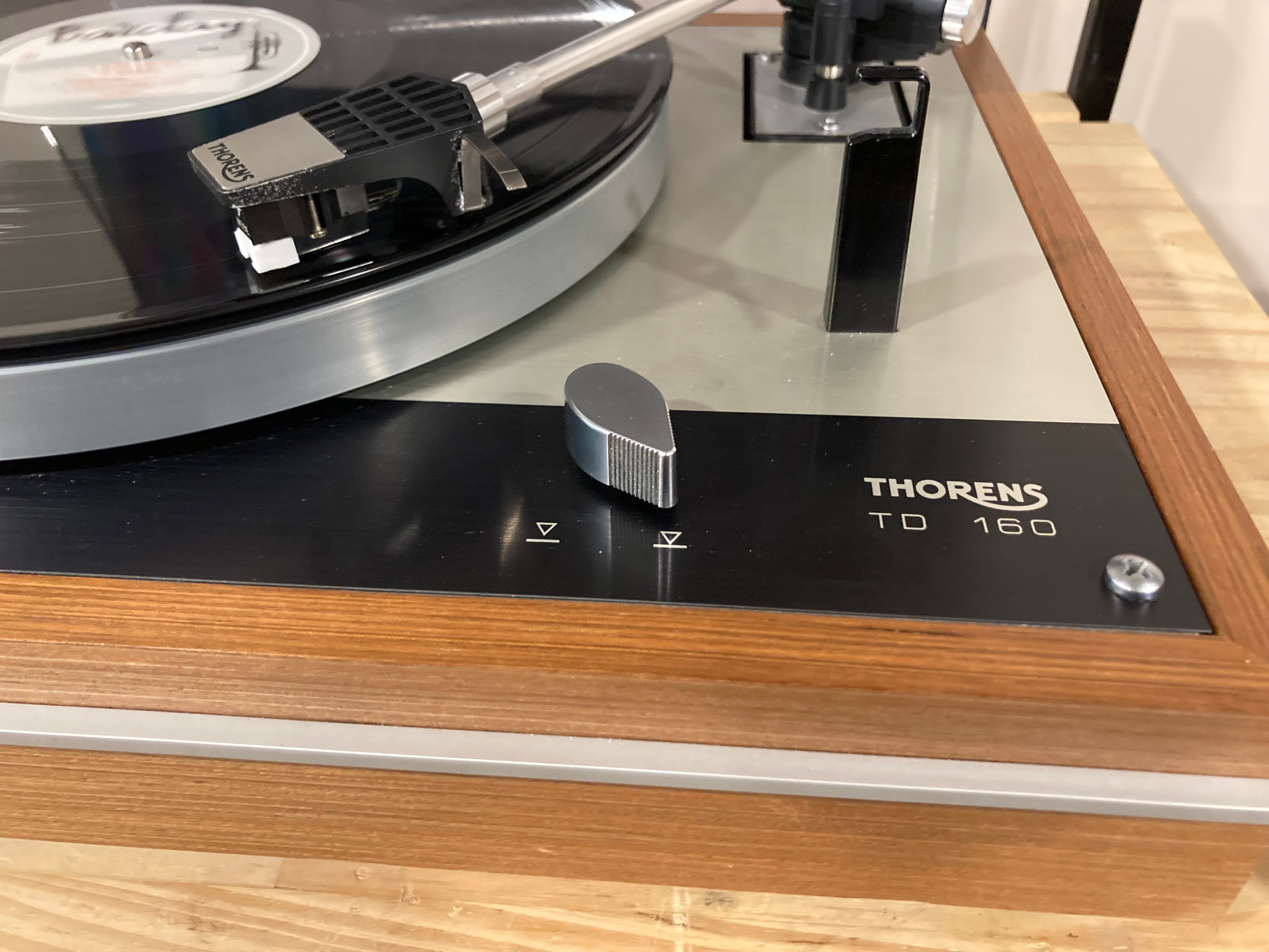 THORENS TD160