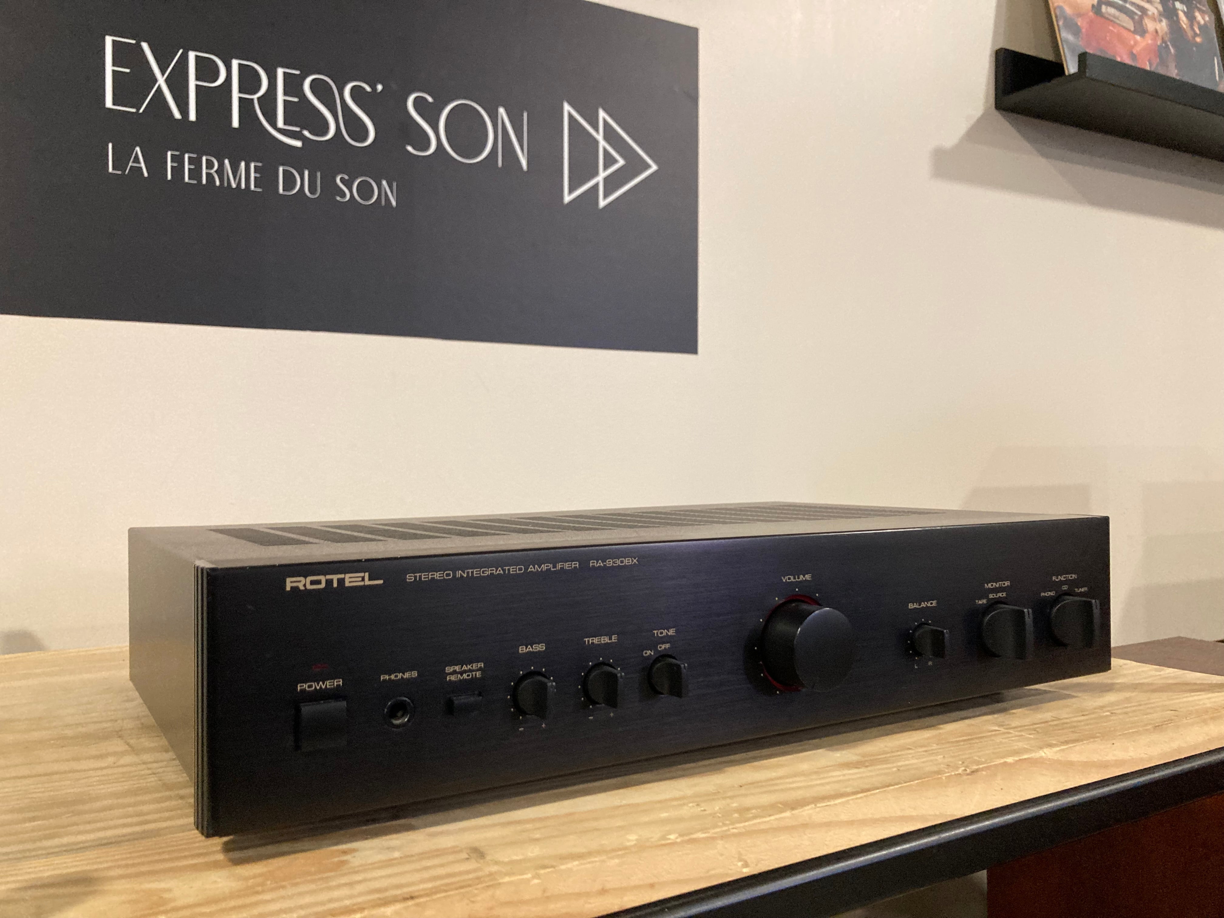 ROTEL RA-930BX