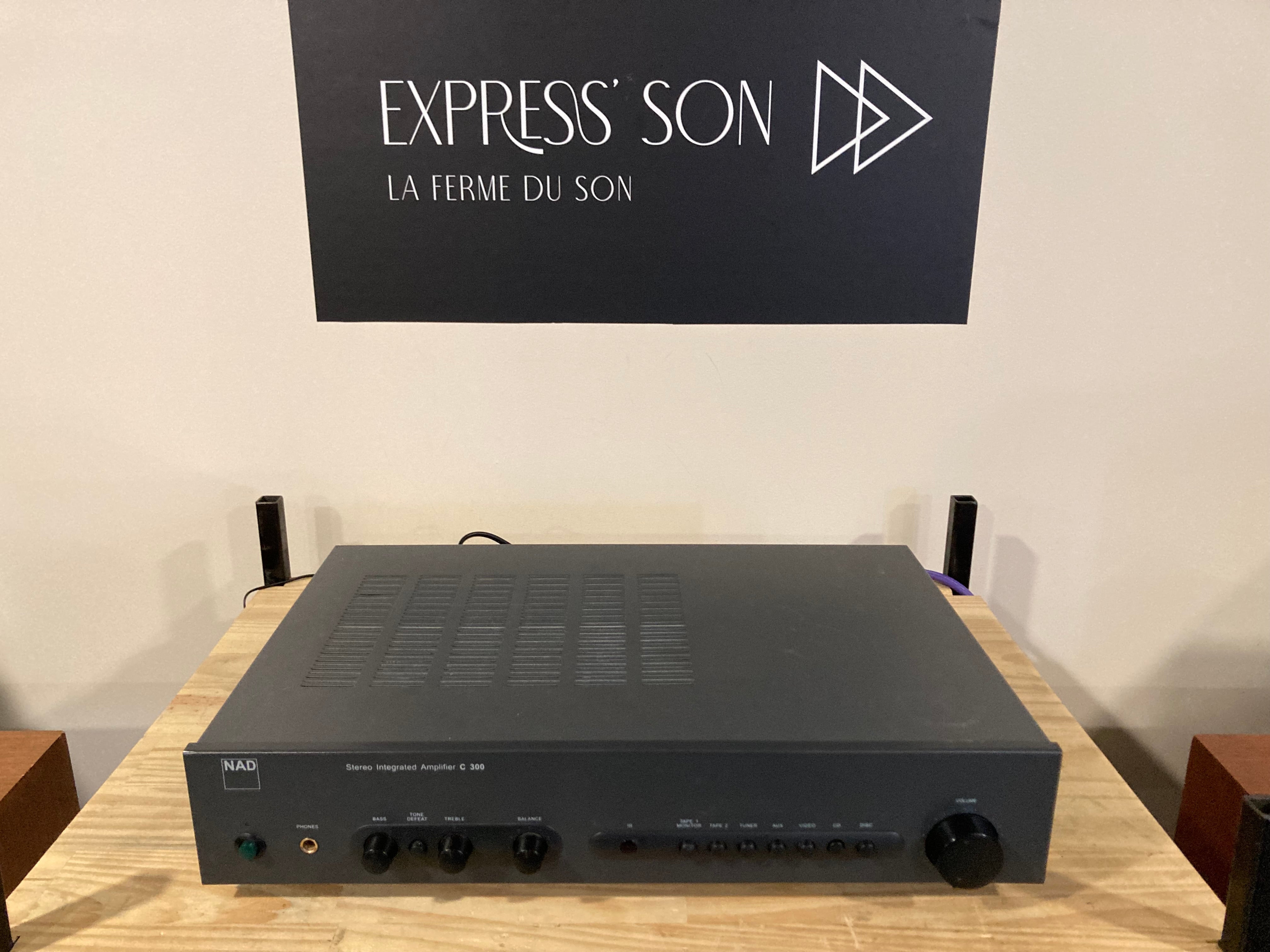 NAD C300