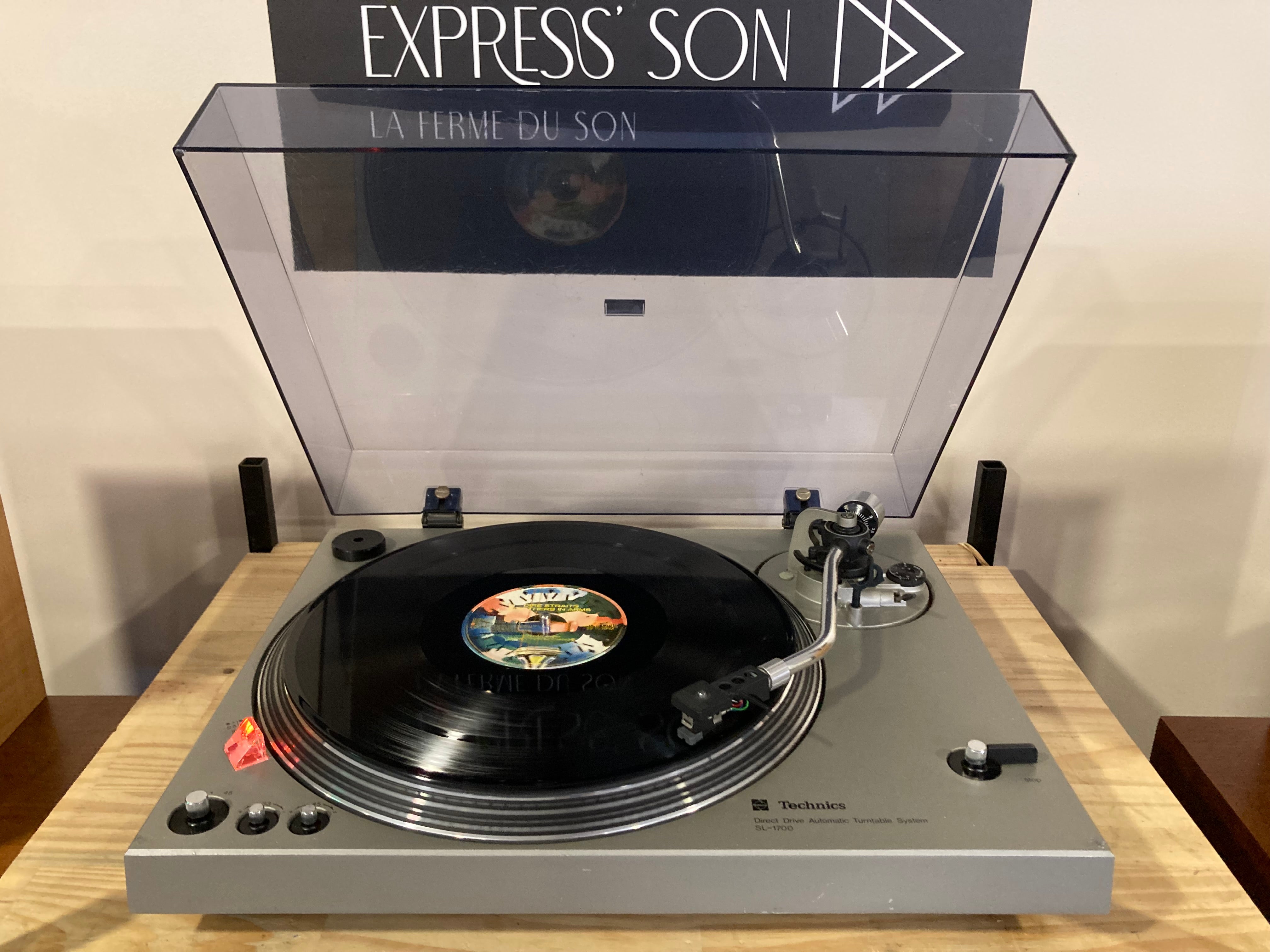 TECHNICS SL-1700