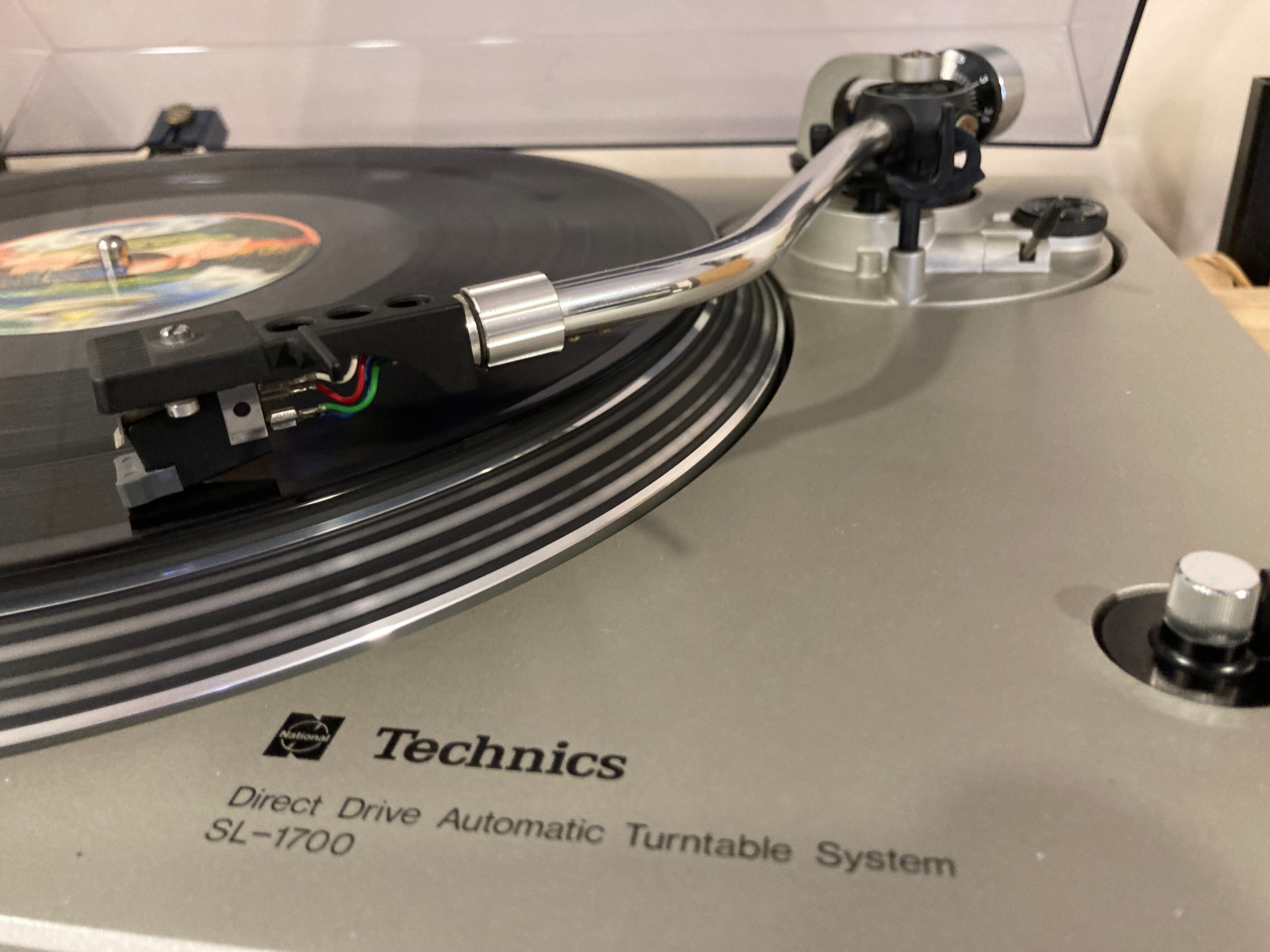 TECHNICS SL-1700
