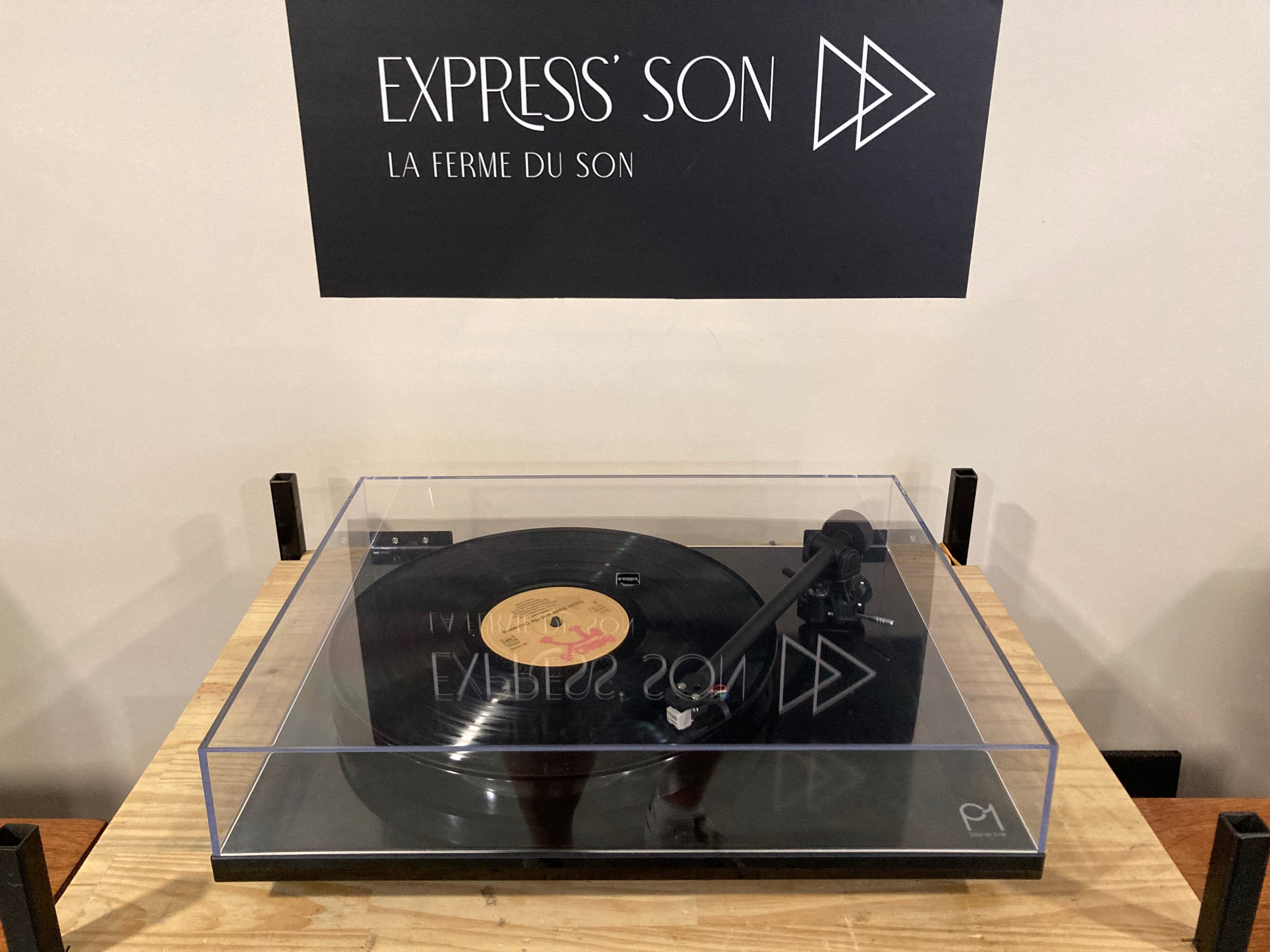 REGA PLANAR 1