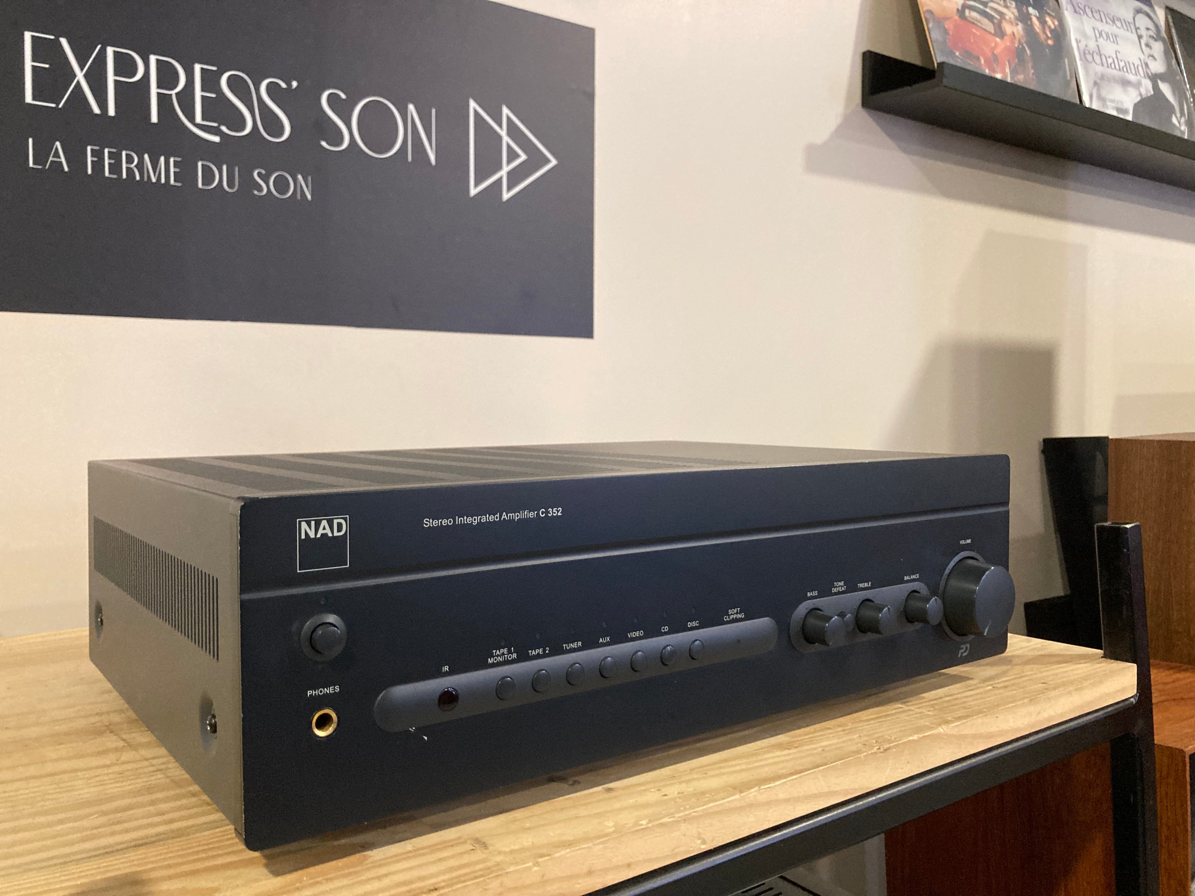 NAD C352