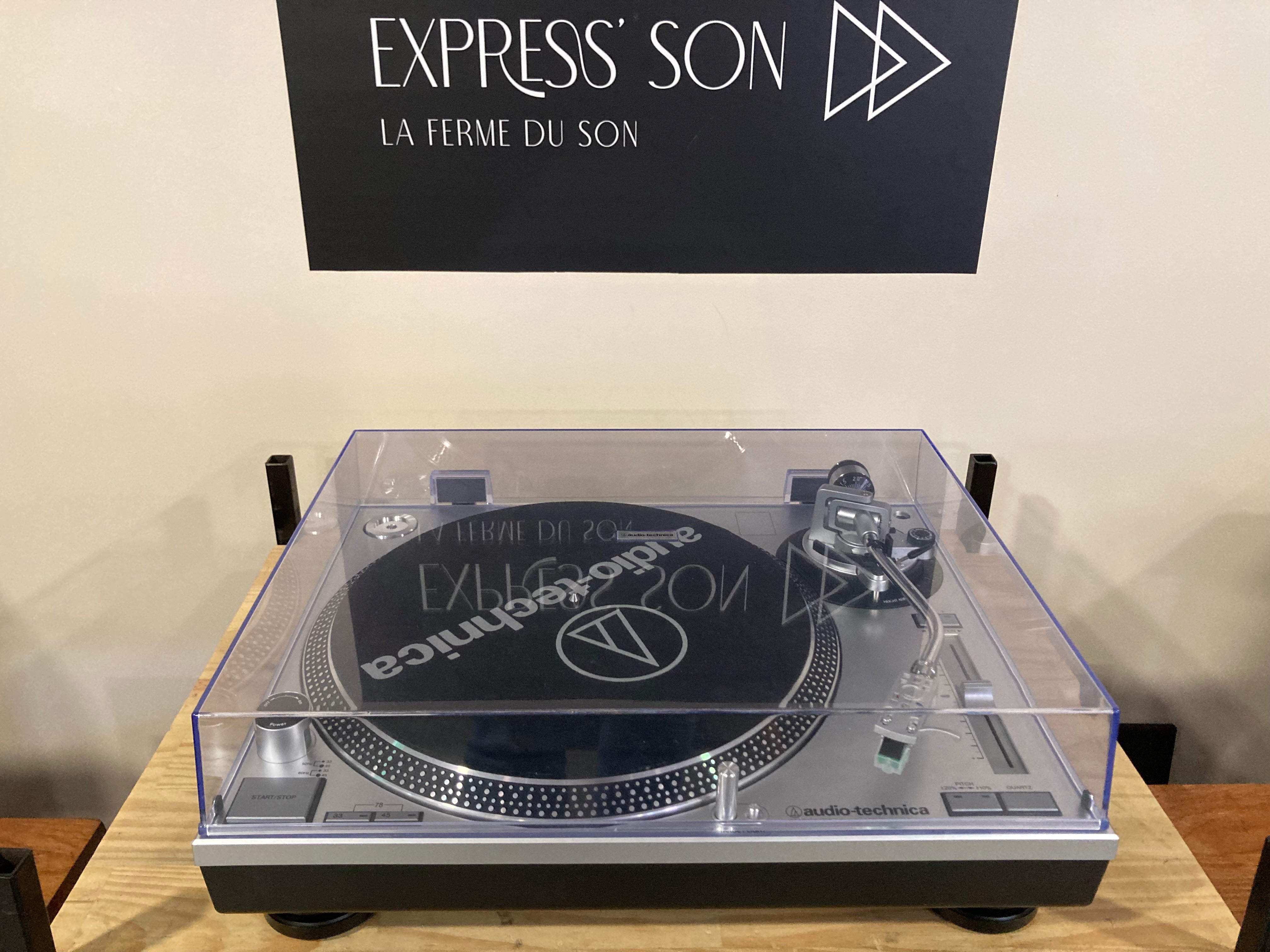 AUDIO TECHNICA AT-LP120 USB